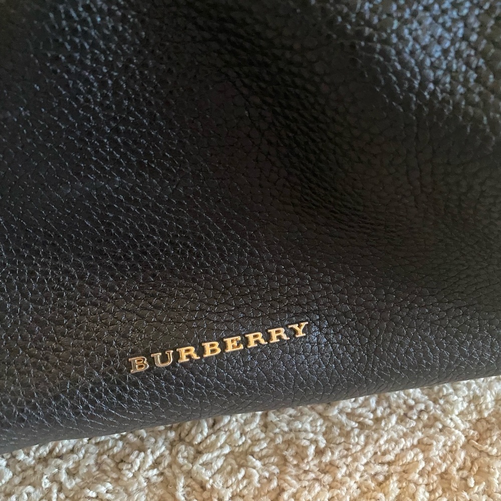 Burberry Purse - Picture 3 of 8